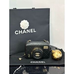 Chanel Women Pre-Loved Bag Brand New Condition